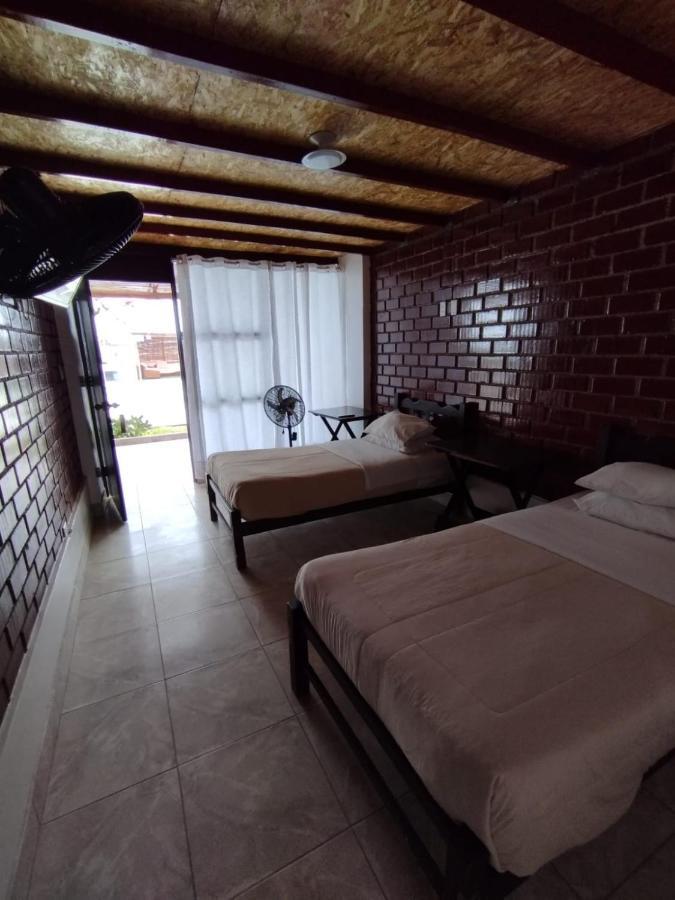 Hotel Lucero Paracas Buitenkant foto