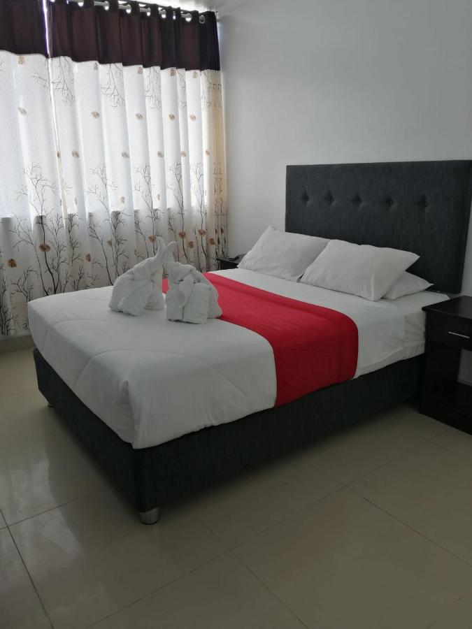 Hotel Lucero Paracas Buitenkant foto