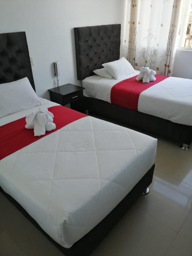 Hotel Lucero Paracas Buitenkant foto